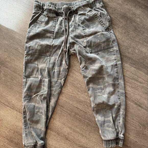 Cloth & Stone Cargo Pants - Picture 1 of 3